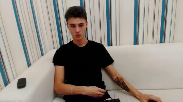 joeytwinkx nude [2015/11/02 18:15:27]