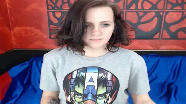 fabulouszelda1 webcam [2015/05/24 02:35:31]