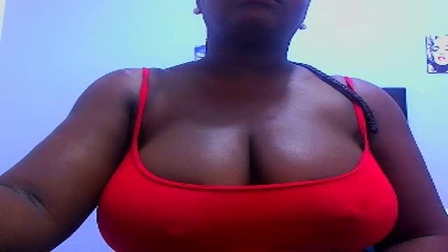 boobsebony