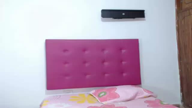 hannah_zoex cam [2016/07/01 13:19:37]