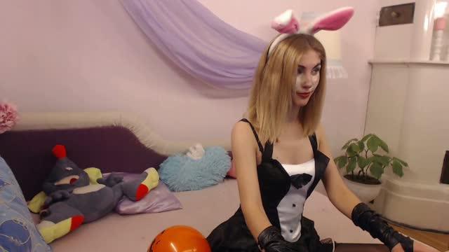 christinadollx recorded [2015/11/01 06:30:53]