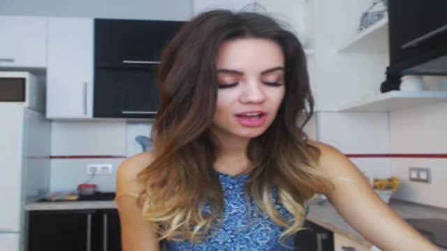mia_young