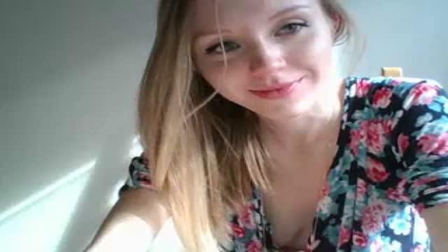 katies_cam_22_blonde_cutie show [2015/11/09 20:16:20]
