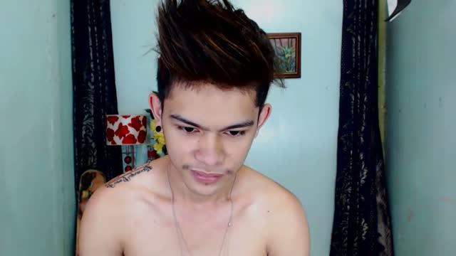 xasianprettyboyx show [2015/11/20 04:30:53]