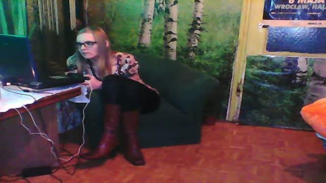 totylkomy353 cam [2016/02/21 15:30:53]