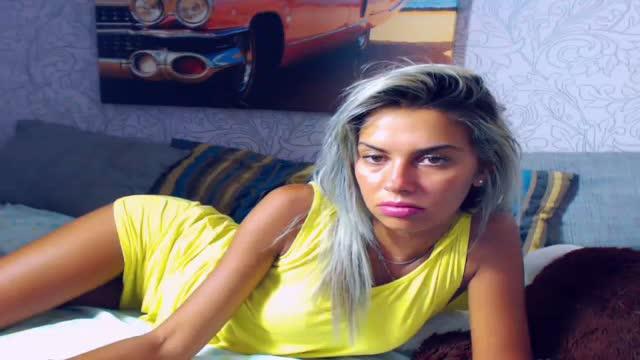 foxxyjully webcam [2017/01/28 23:31:55]