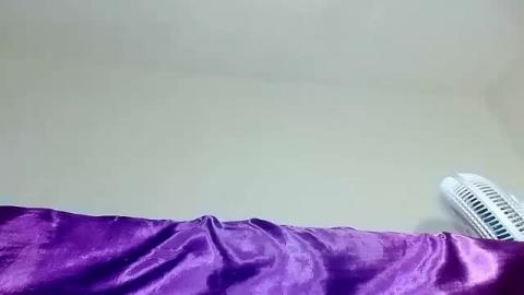 divaporn3x Topless Webcam [2015/07/14 - 05:00:40]