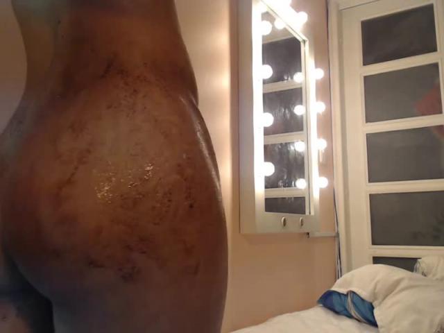 sophiebeckham nude [2016/12/31 03:59:30]