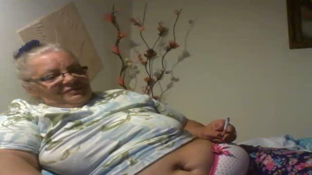 grandma_strikes naked [2015/06/21 18:31:04]