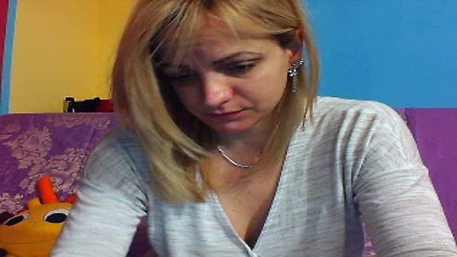 melanie_xx recorded [2017/01/26 04:00:53]