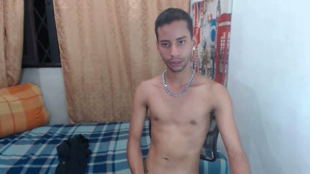 tommyxgrande recorded [2015/09/26 01:01:08]