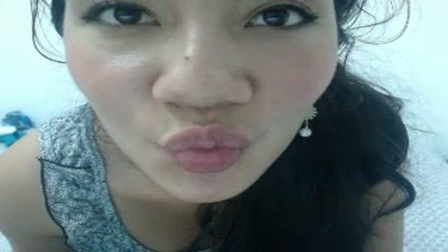 laura_23xxx
