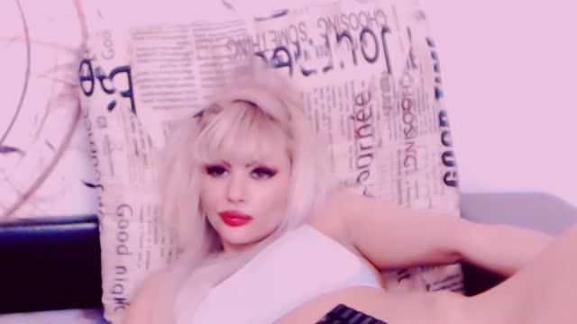 caprisie naked [2017/01/25 00:30:27]