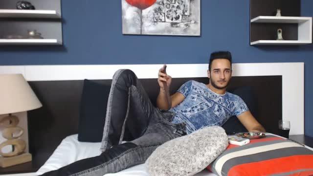 lucasthesexy naked [2015/09/24 00:00:28]