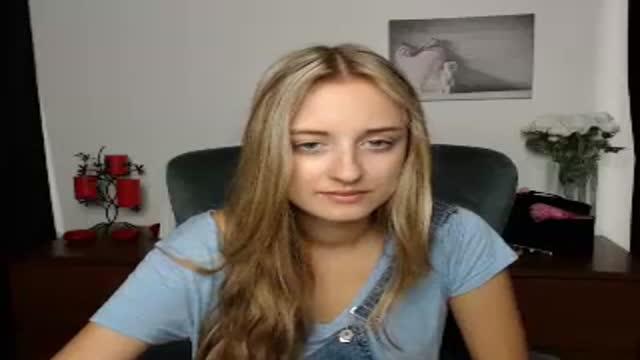 emmaa18 recorded [2015/08/17 07:00:31]