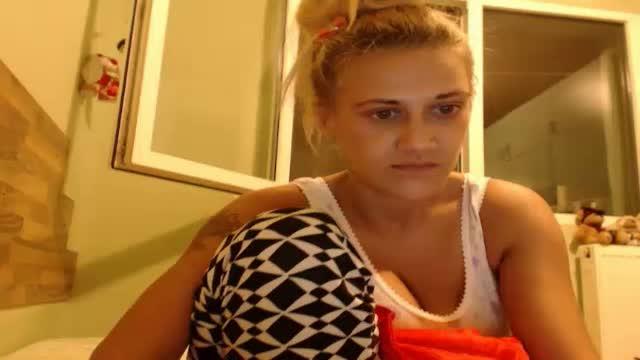 cutegiulia2 video [2015/06/10 22:01:20]