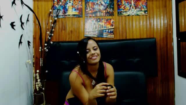 zandy_cooper webcam [2016/04/12 22:15:53]