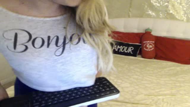 chantelle_m xxx [2015/07/15 05:30:27]