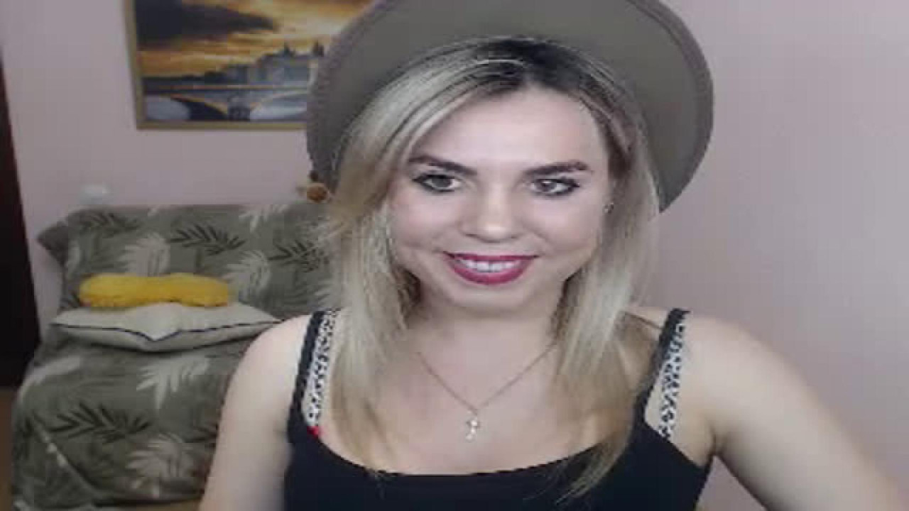 leradazzling Twerking Webcam [2017/05/15 - 00:05:15]