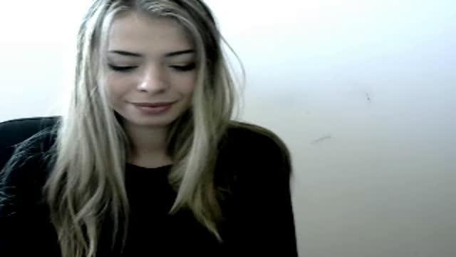 alessa18 webcam [2015/10/10 11:16:10]
