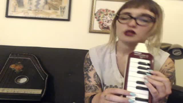 snackqueen show [2015/05/20 04:35:31]