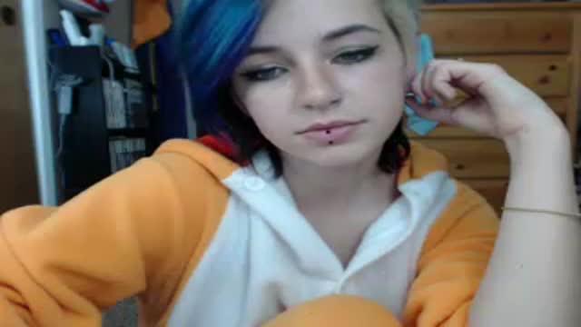 littleluna__ recorded [2017/01/19 06:30:54]