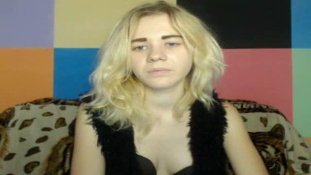 cuteteen1997 recorded [2015/11/12 08:00:52]