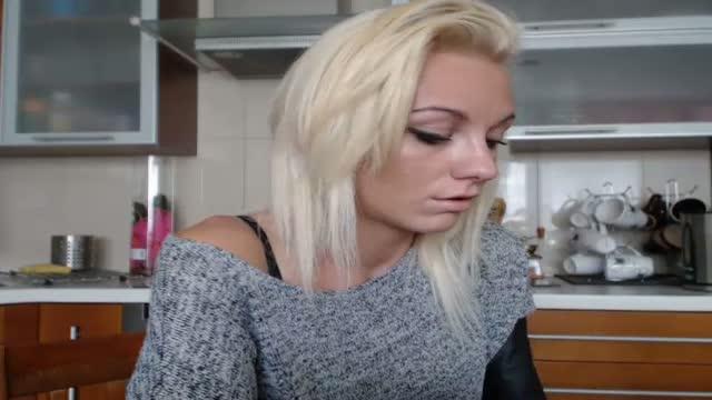 sexyblondzia sex [2015/07/13 09:30:26]