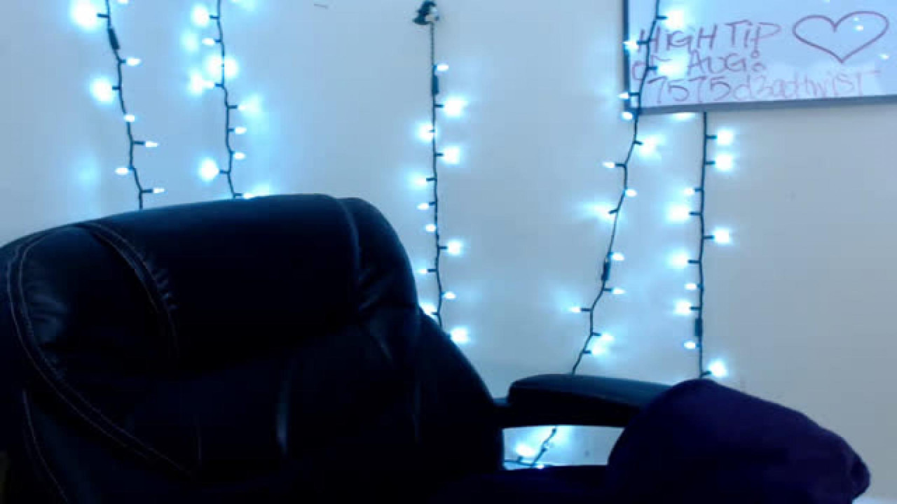 sinomin Sucking Video [2017/08/20 02:35:52]