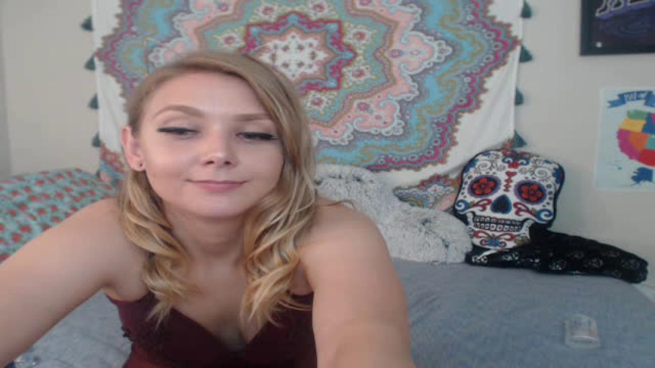 lillycherub Throat Webcam [2017/09/28 02:46:03]