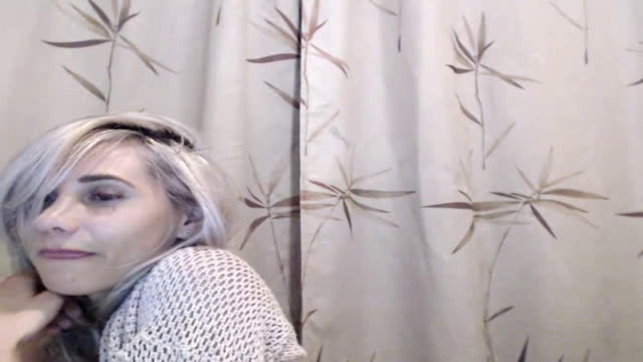 ana_rose Twitter Webcam [2017/09/30 21:41:30]