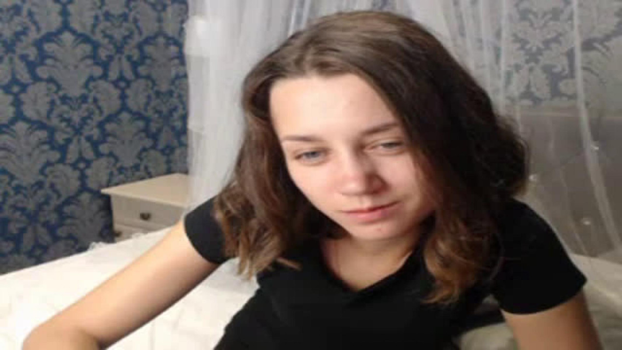 emilie_18 Download Show [2017/08/21 00:15:12]