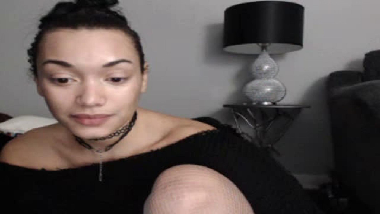 scar__lett Sucking Webcam [2017/09/02 05:20:38]