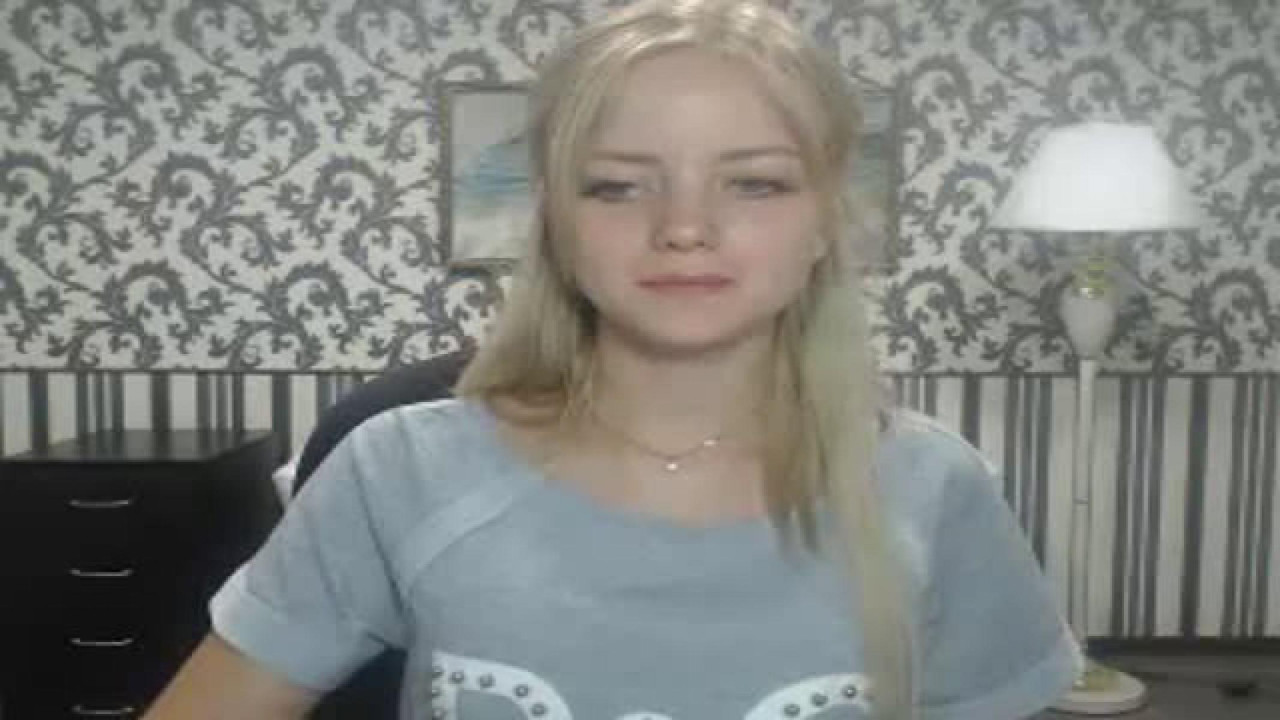 emilia_dior Stream Webcam [2017/08/21 06:53:58]