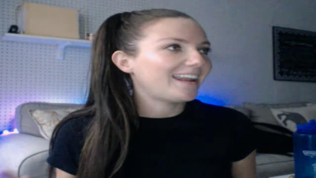 zeta_bb Porn Webcam [2017/08/21 23:05:40]